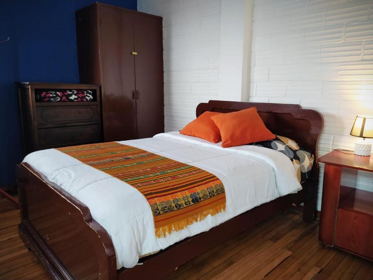 Hostal La Casa Tolena Quito - Ecuador Otel Dış mekan fotoğraf
