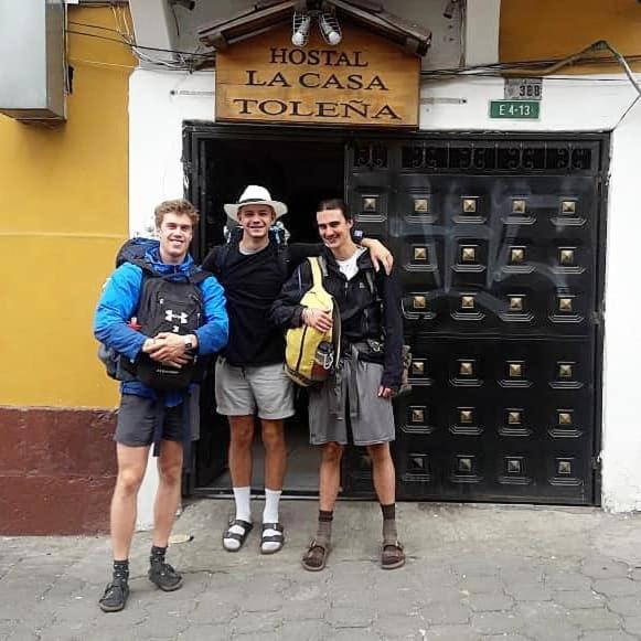 Hostal La Casa Tolena Quito - Ecuador Otel Dış mekan fotoğraf