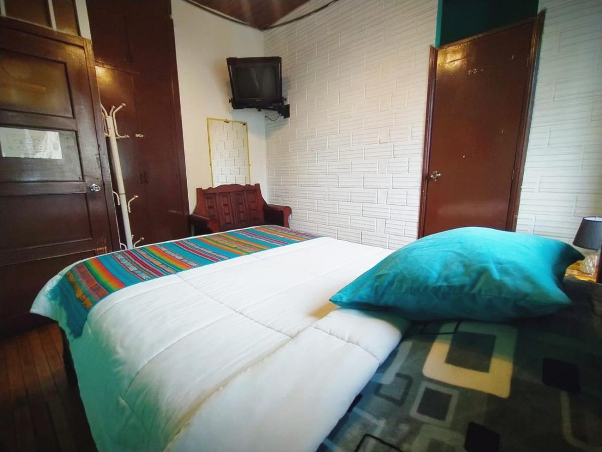 Hostal La Casa Tolena Quito - Ecuador Otel Dış mekan fotoğraf