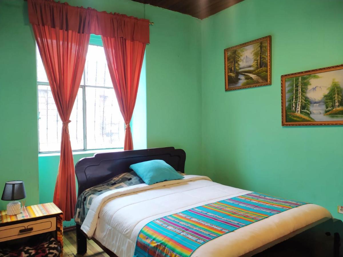 Hostal La Casa Tolena Quito - Ecuador Otel Dış mekan fotoğraf
