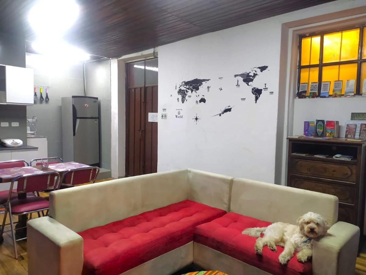 Hostal La Casa Tolena Quito - Ecuador Otel Dış mekan fotoğraf