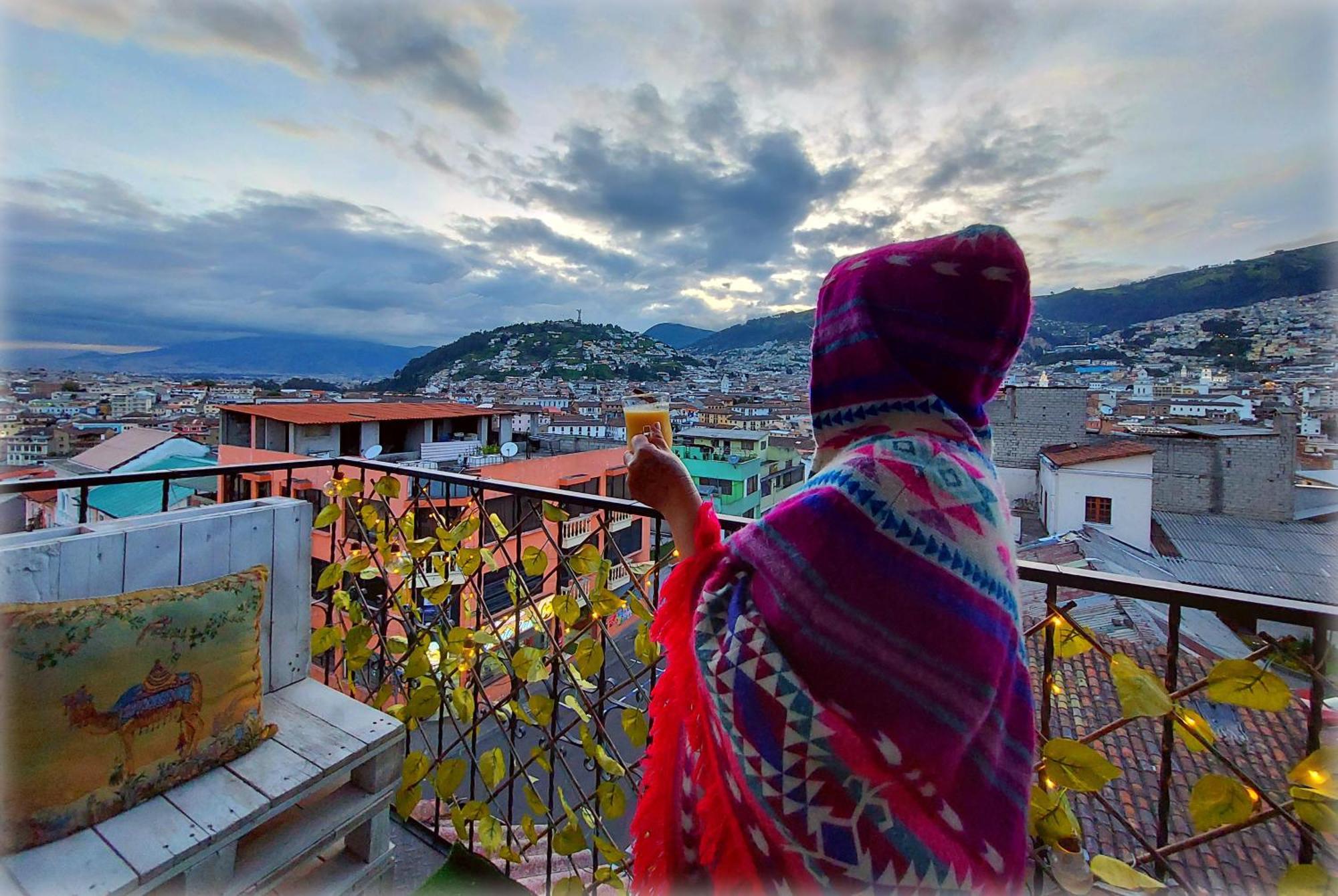 Hostal La Casa Tolena Quito - Ecuador Otel Dış mekan fotoğraf